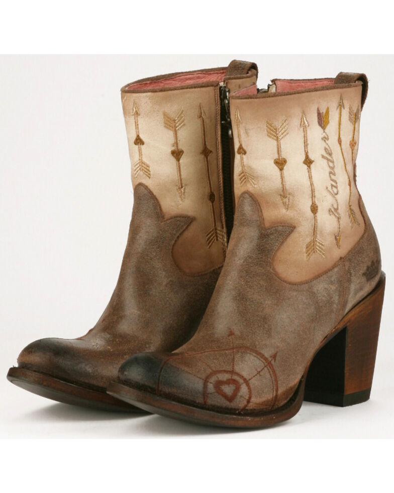 Junk Gypsy by Lane Women's Brown Wanderlust Boots Round Toe Country