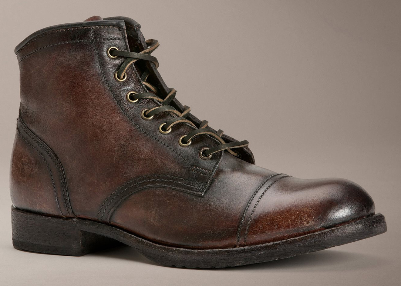 lace up outfitter boots