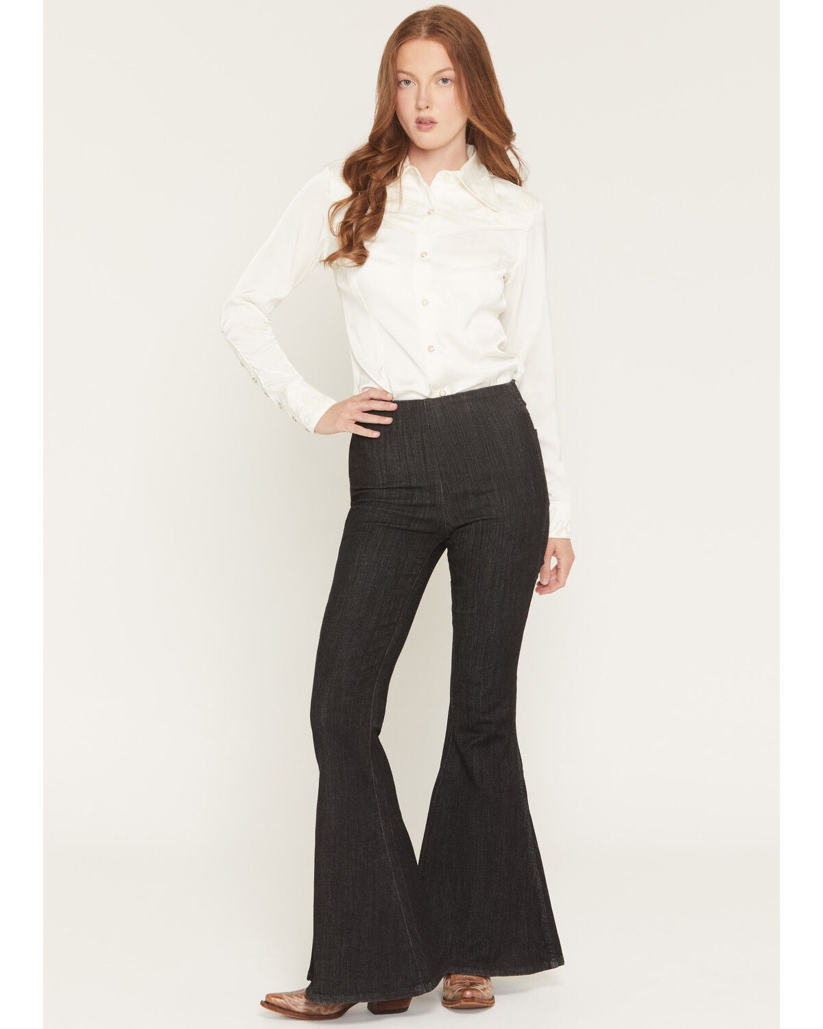 Wrangler X Lainey Wilson Women's Slim Fit High Rise Pull-On Stretch Bell Bottom Jeans, Black, hi-res
