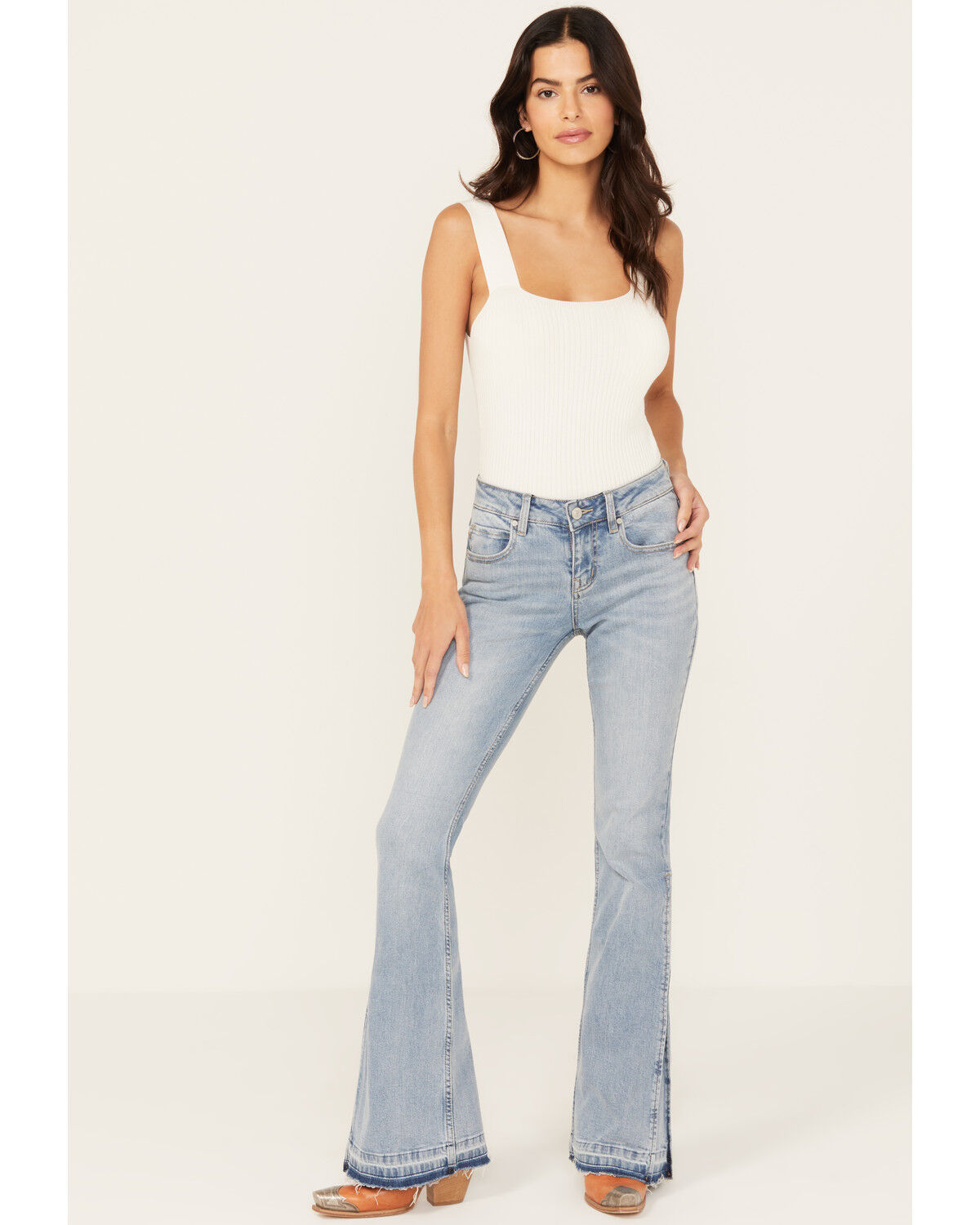 Image #1 - Shyanne Women's Saguaro Mid Rise Stretch Bootcut Jeans, Light Wash, hi-res