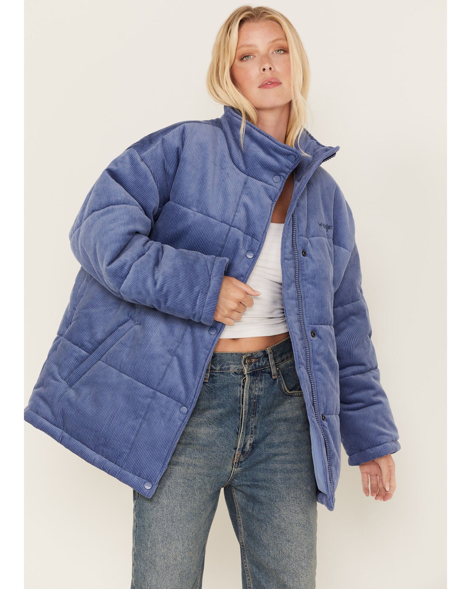 Wrangler Women s Corduroy Oversized Puffer Jacket