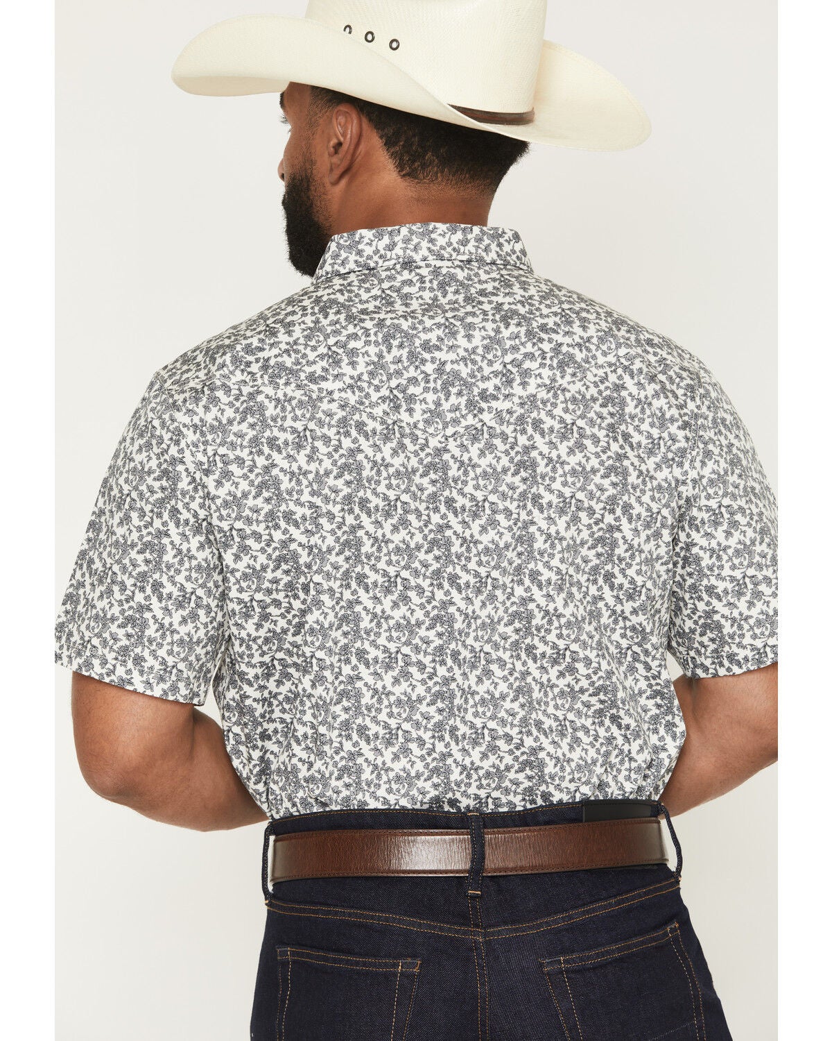 Image #4 - Cody James Men's Flynn Floral Print Short Sleeve Snap Western Shirt, White, hi-res