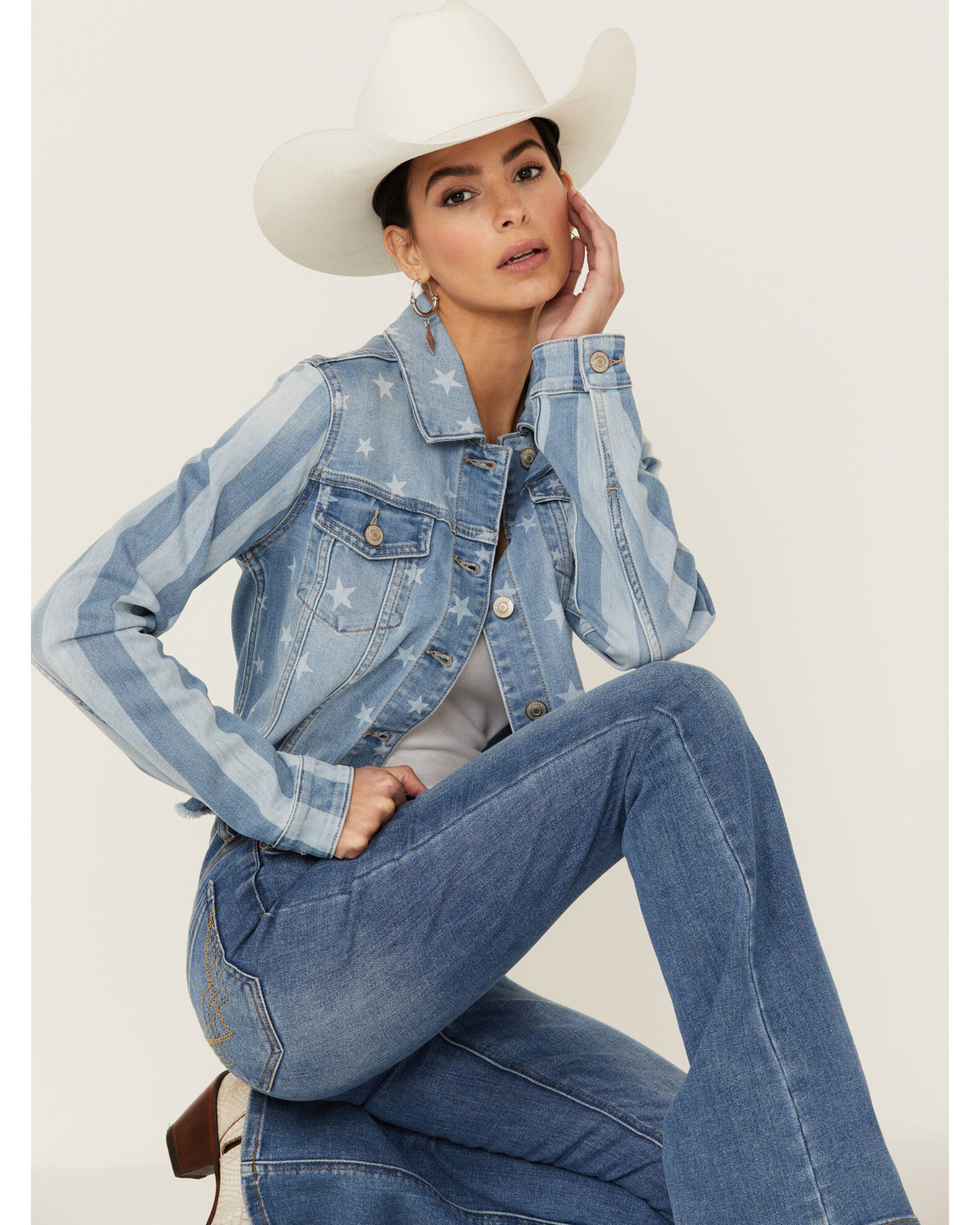 Fray hem deals denim jacket