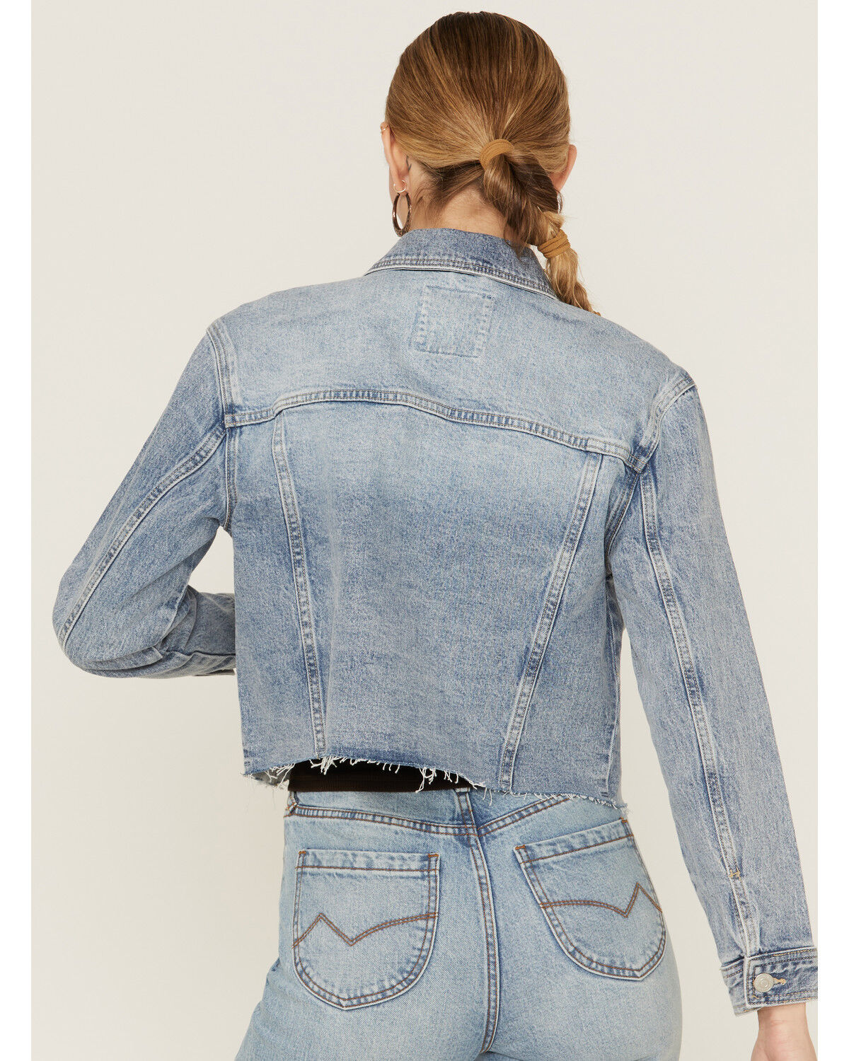 Image #4 - Cleo + Wolf Women's Wilshire Cropped Oversized Denim Jacket, Light Wash, hi-res