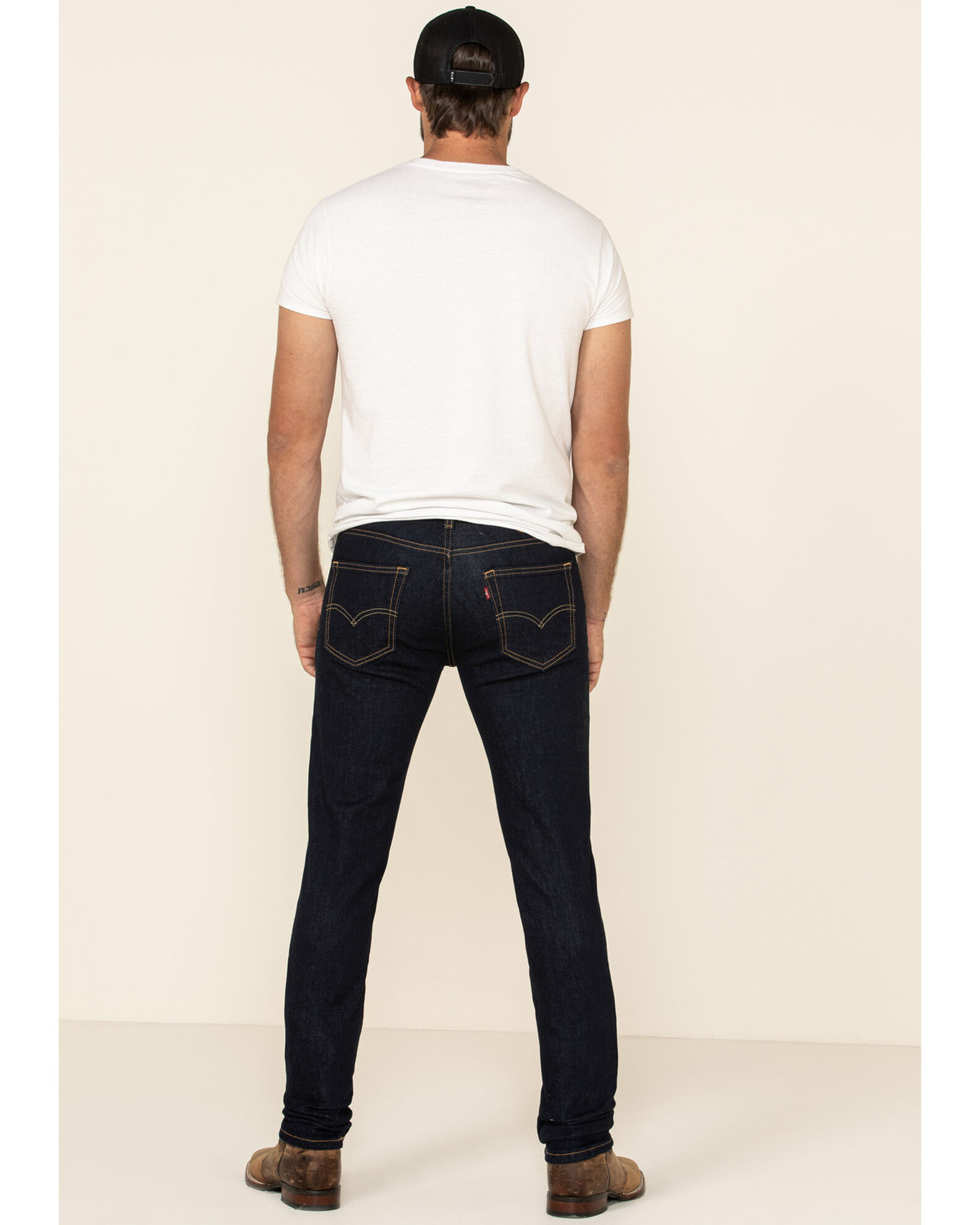 Levi's dark hollow color 2025