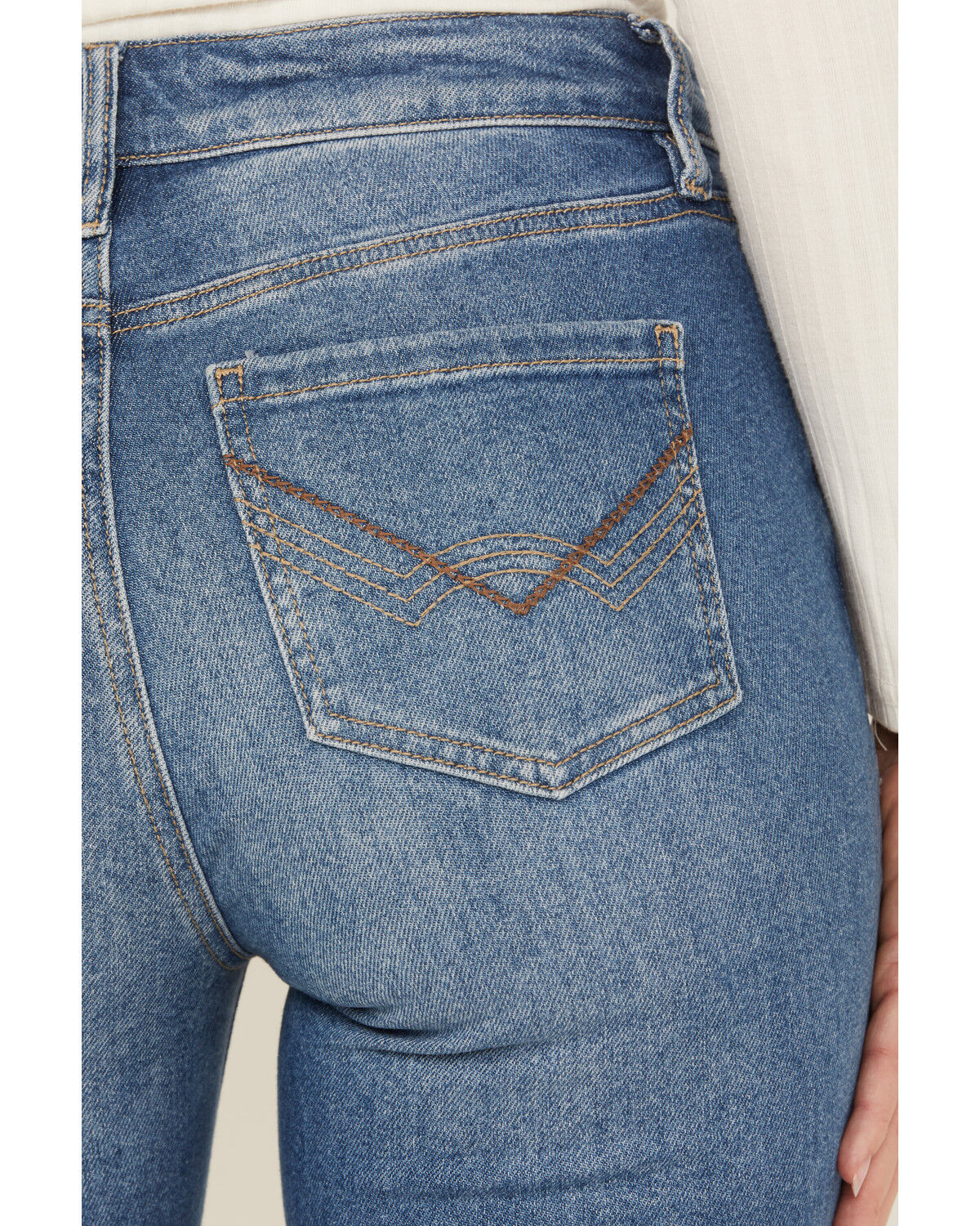 Image #4 - Idyllwind Women's Midland Medium Wash High Rise Bootcut Stretch Denim Jeans, Medium Wash, hi-res