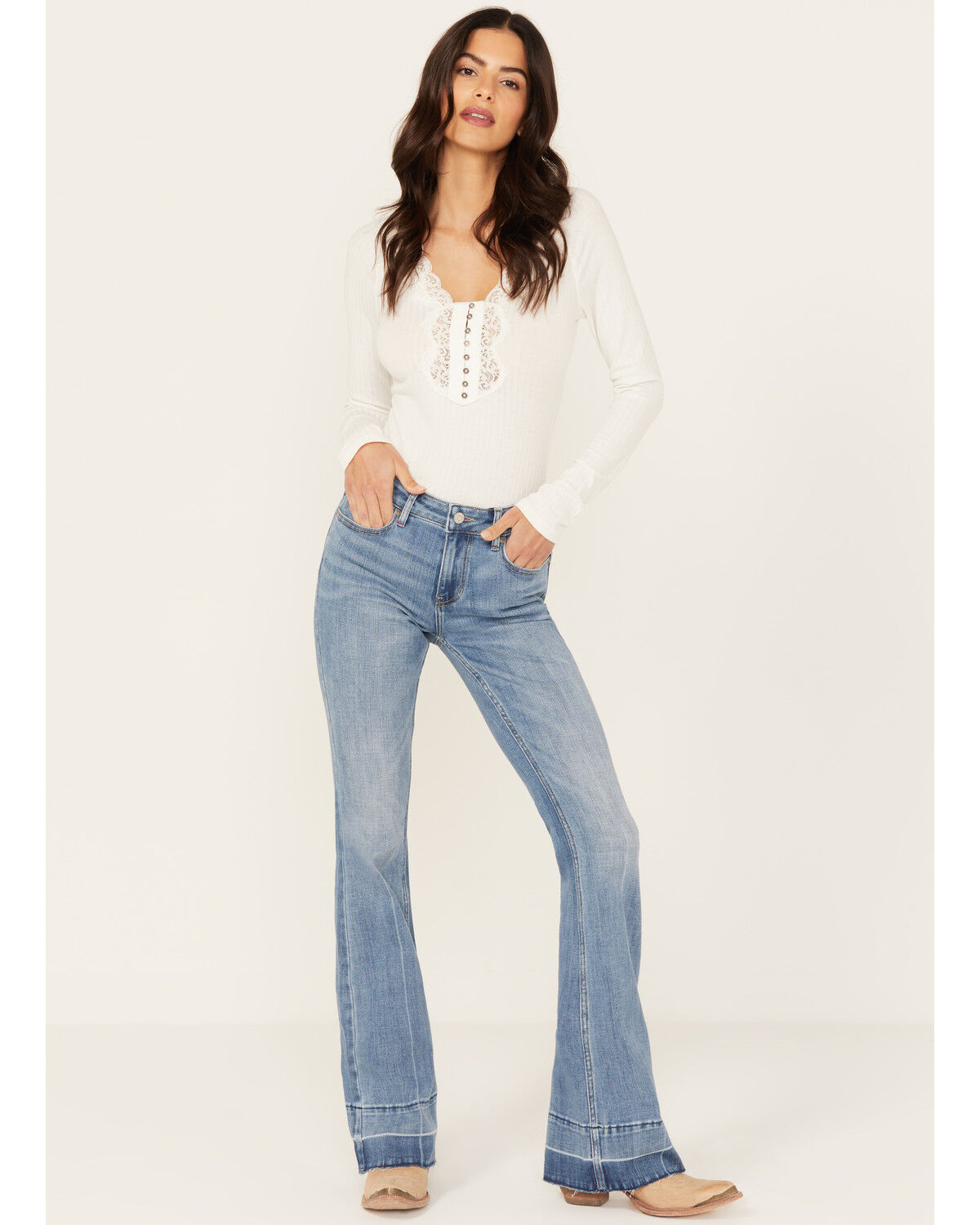 Image #1 - Idyllwind Women's Atwood Light Wash Rebel Mid Rise Stretch Bootcut Jeans, Light Wash, hi-res