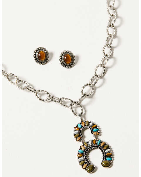 Shyanne Women's Bisbee Falls Stacked Horseshoe Necklace & Earrings Jewelry Set, Silver, hi-res