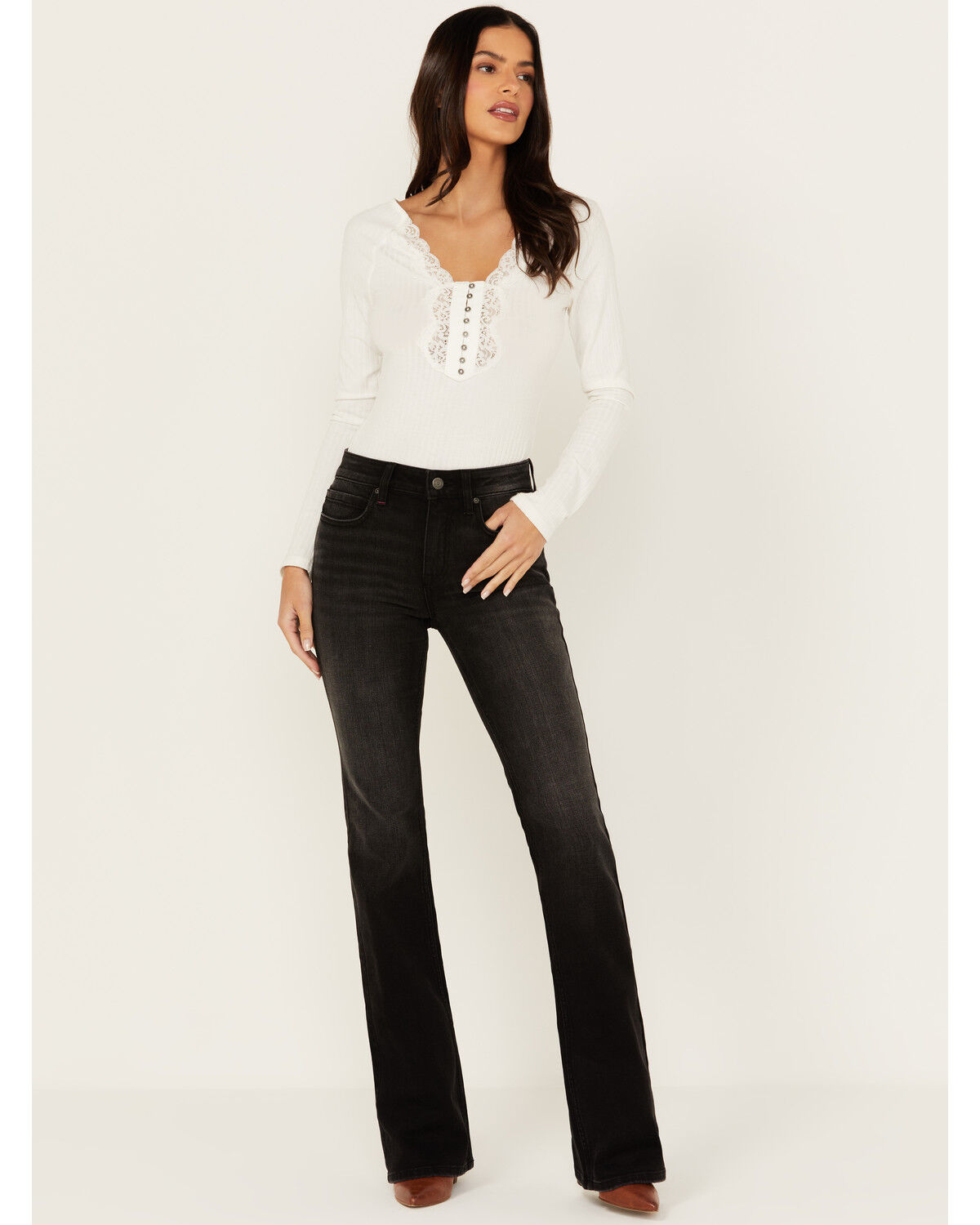 Image #1 - Idyllwind Women's Shadow Lane Mid Rise Debbie Stretch Bootcut Jeans, Black, hi-res