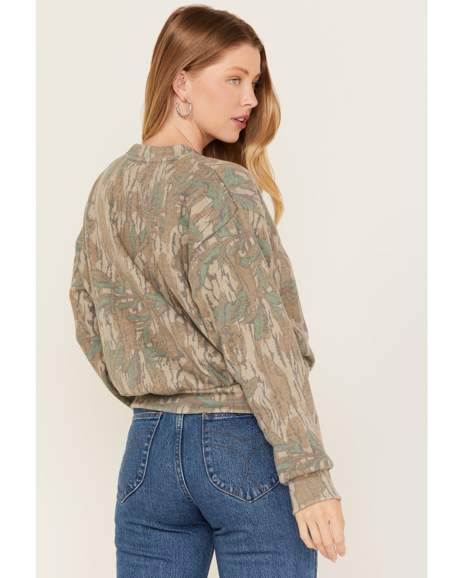 Camo print sweatshirt discount