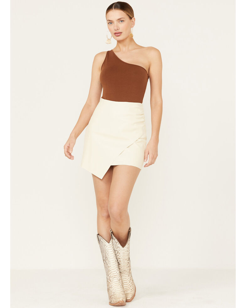 Sadie & Sage Women's Megan Ecru Faux Leather Mini Skirt, Ivory, hi-res