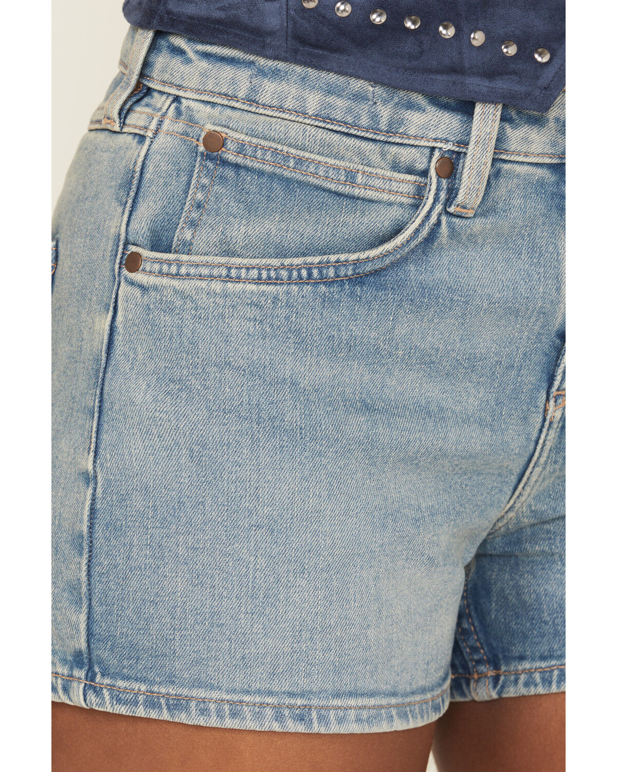 Image #2 - Wrangler Retro Women's Mae Medium Wash Mid Rise Denim Shorts, Medium Wash, hi-res