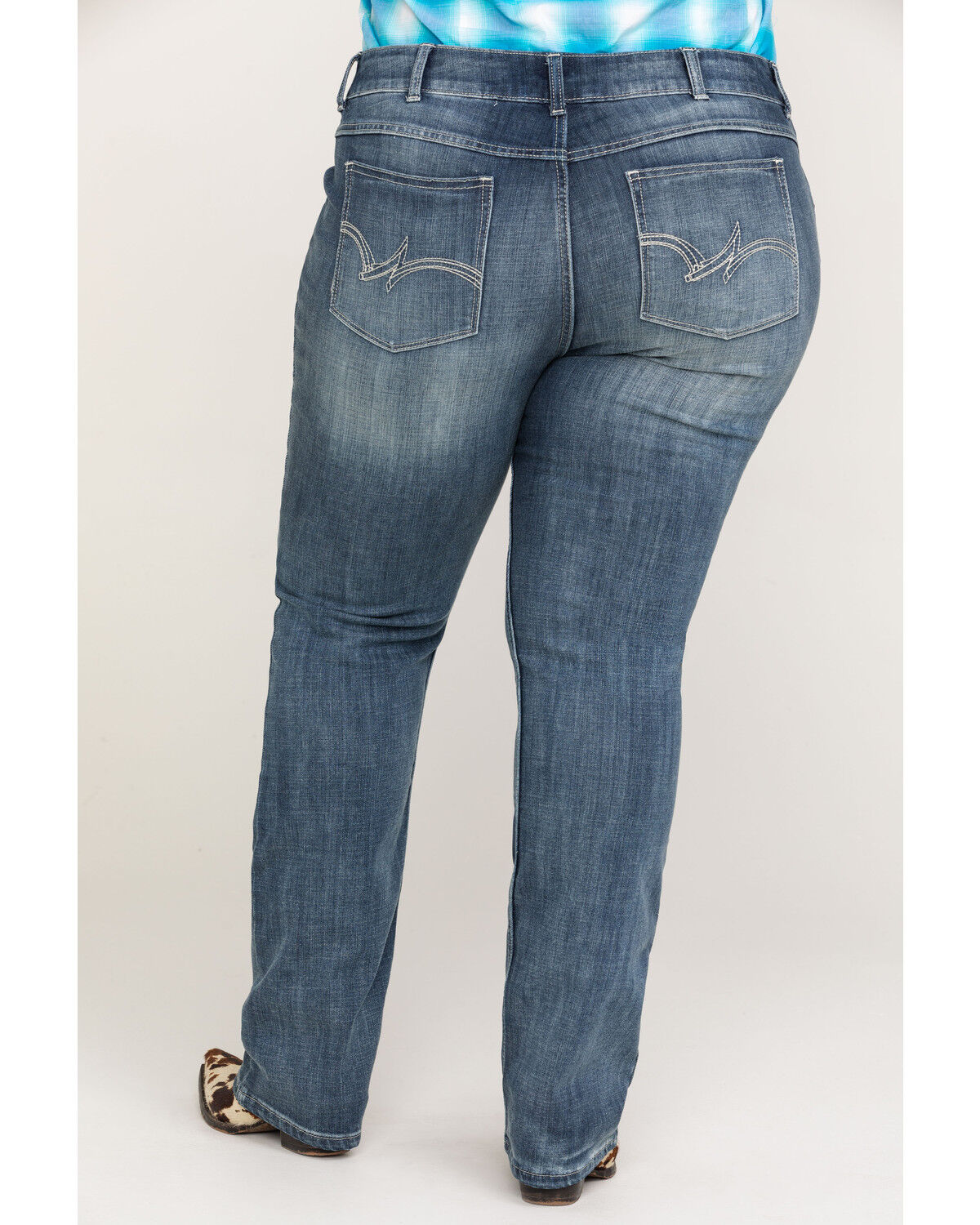 womens wrangler straight leg jeans