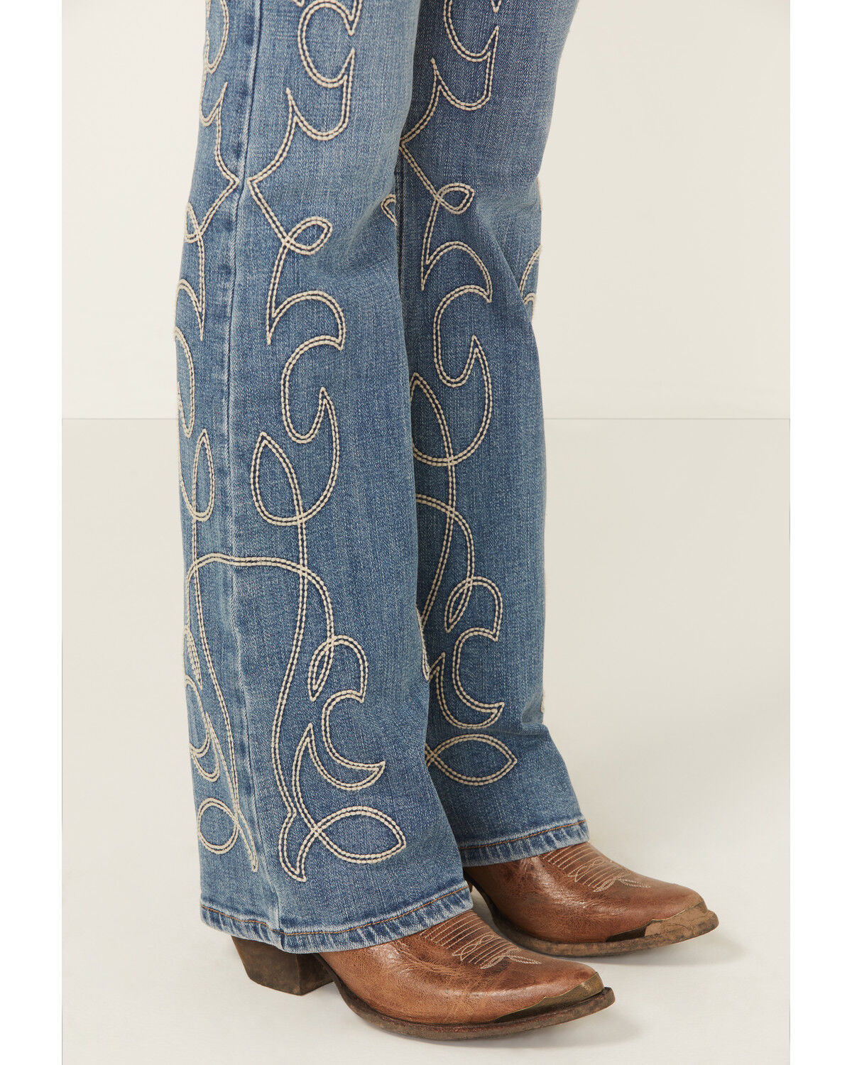 Image #2 - Idyllwind Women's Arbor Medium Wash Legend High Rise Bootcut Super Stretch Denim Jeans, Medium Wash, hi-res