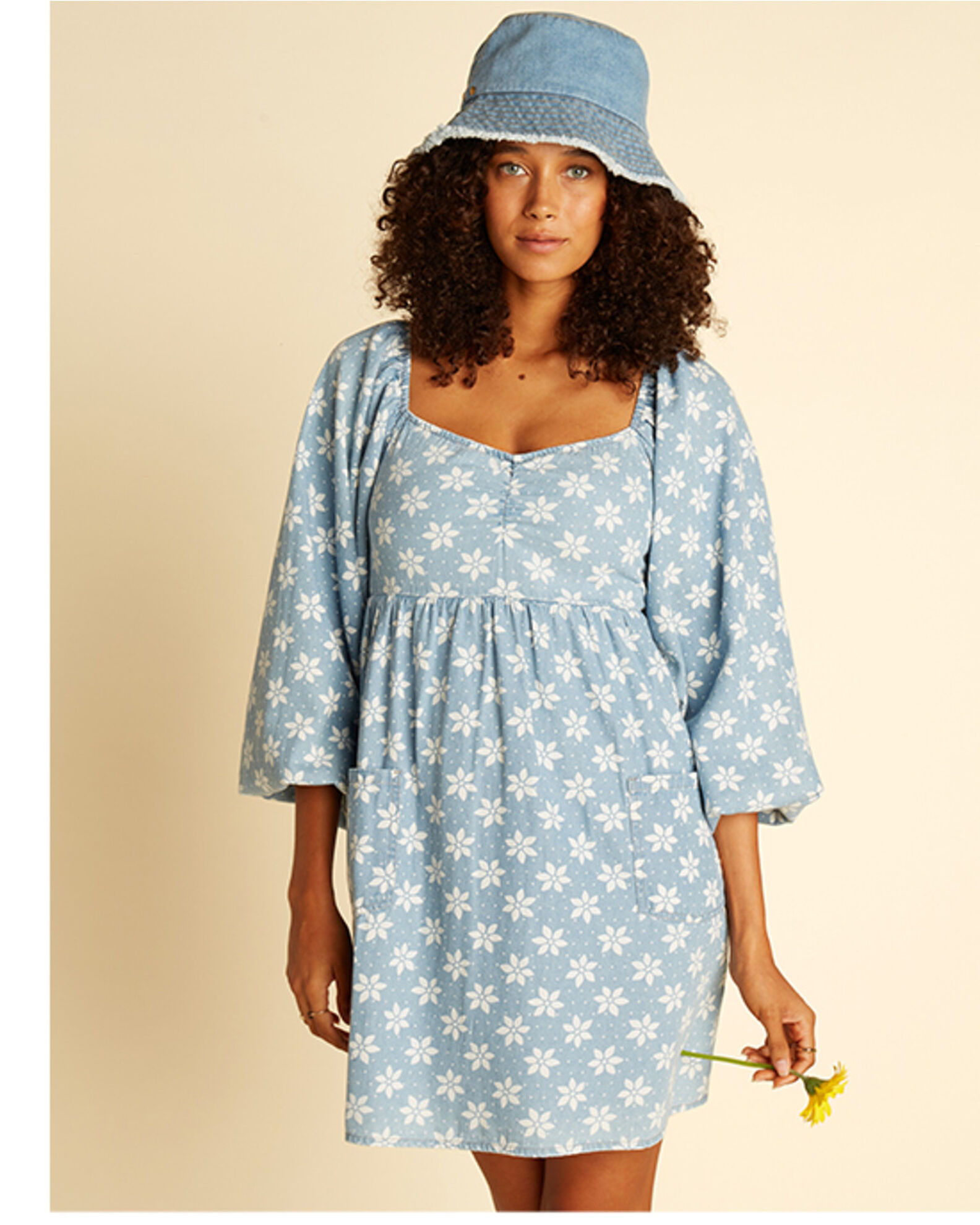 Places to be blue print maxi dress billabong hot sale