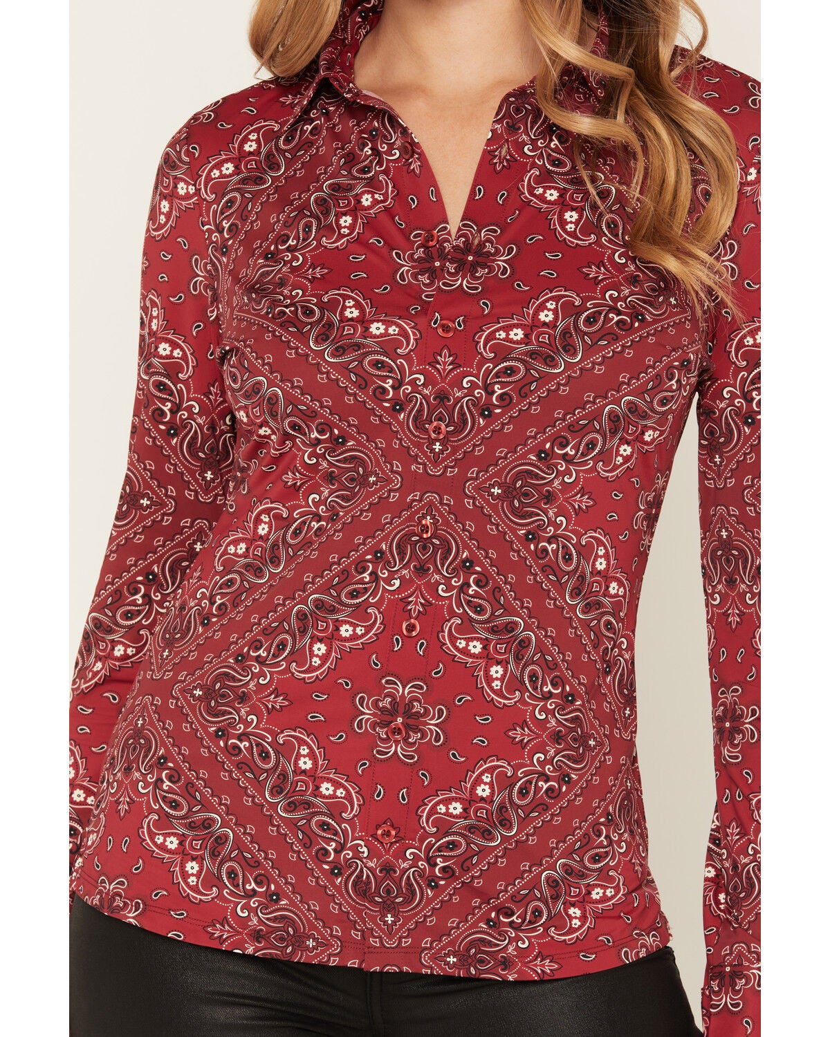 Image #3 - Idyllwind Women's Bamndana Bandana Print Long Sleeve Button-Down Stretch Western Riding Shirt, Red, hi-res
