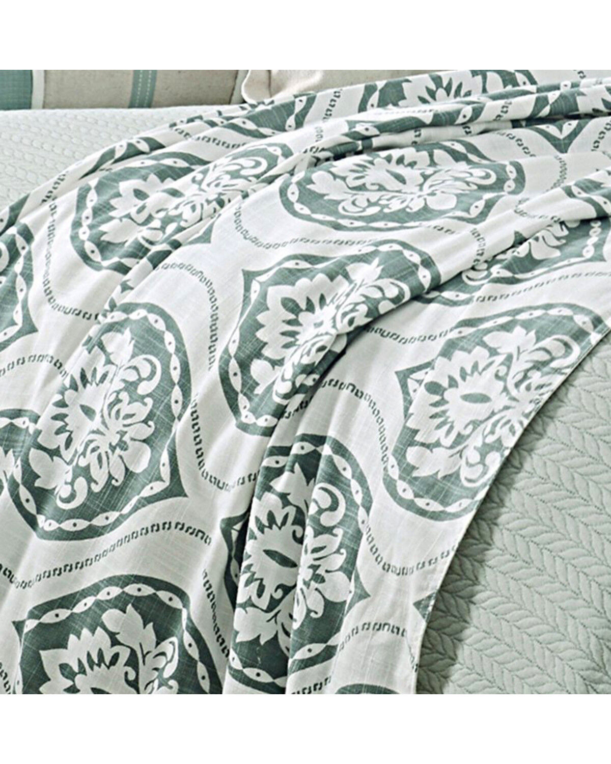 Image #1 - HiEnd Accents Belmont Super Queen Duvet, Green, hi-res