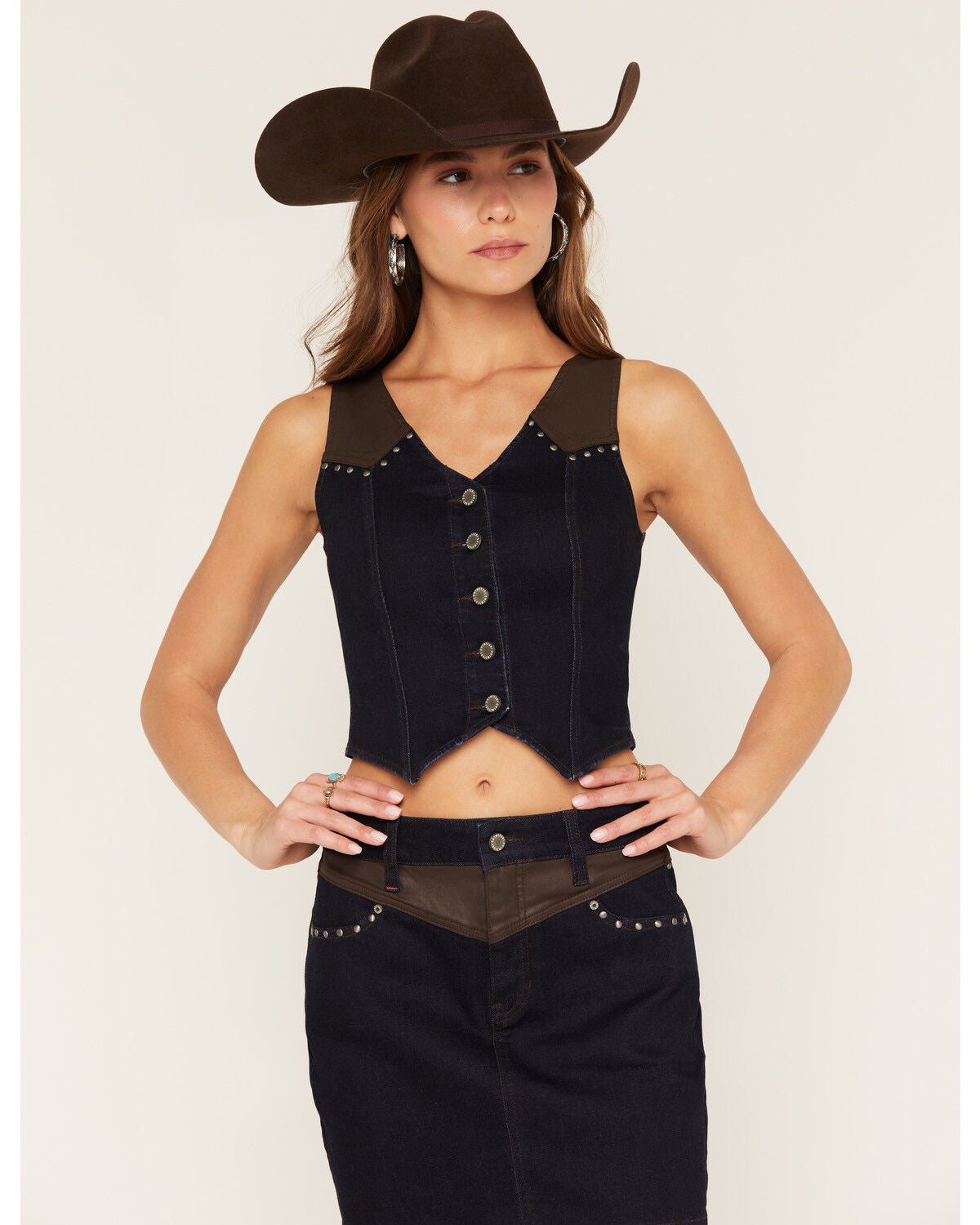 Image #1 - Idyllwind Women's Duluth Coated Yoke Sleeveless Button-Down Stretch Denim Vest, Dark Wash, hi-res