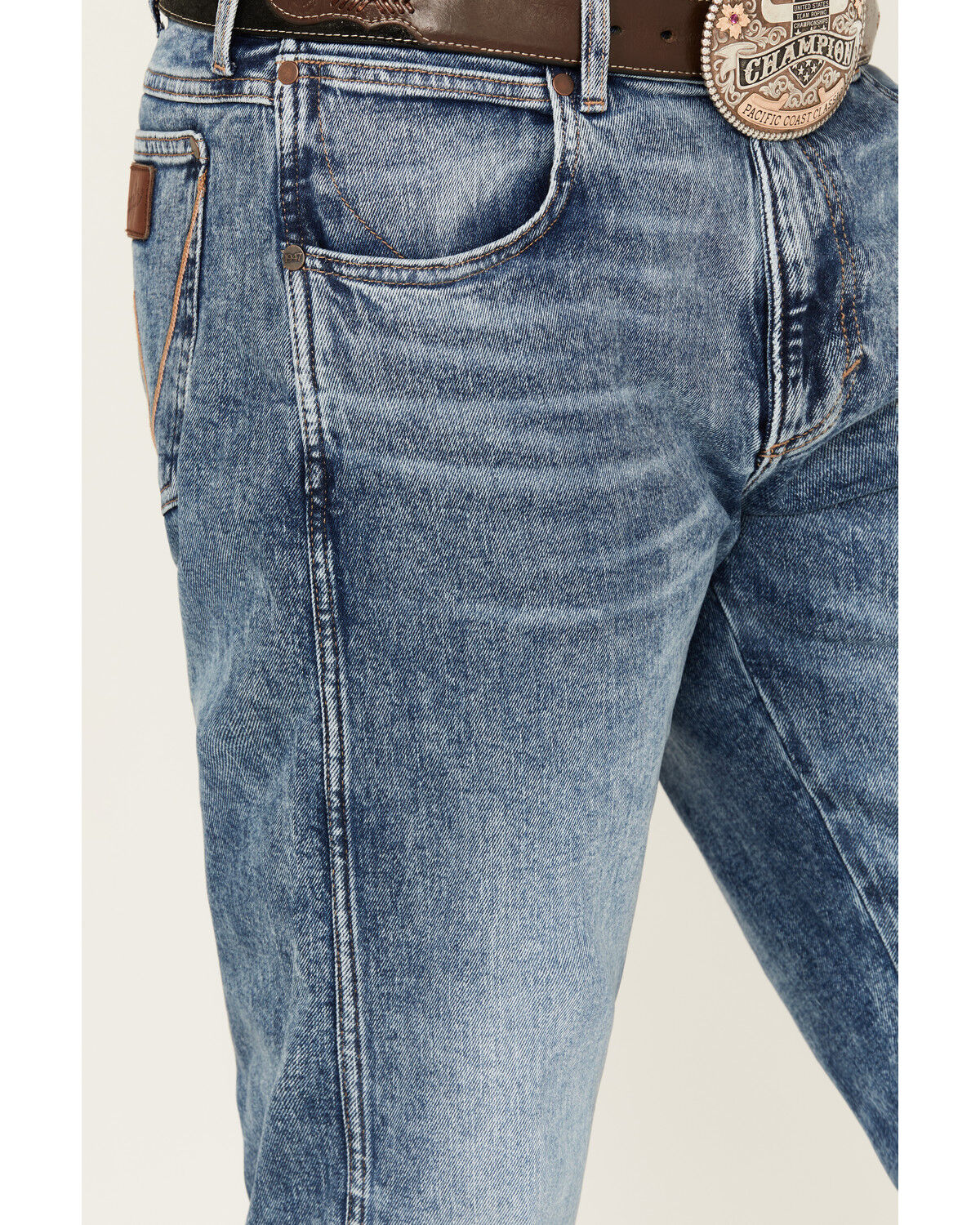 Image #2 - Wrangler Retro Men's Medium Wash Applewood Slim Straight Stretch Denim Jeans - Tall, Medium Wash, hi-res