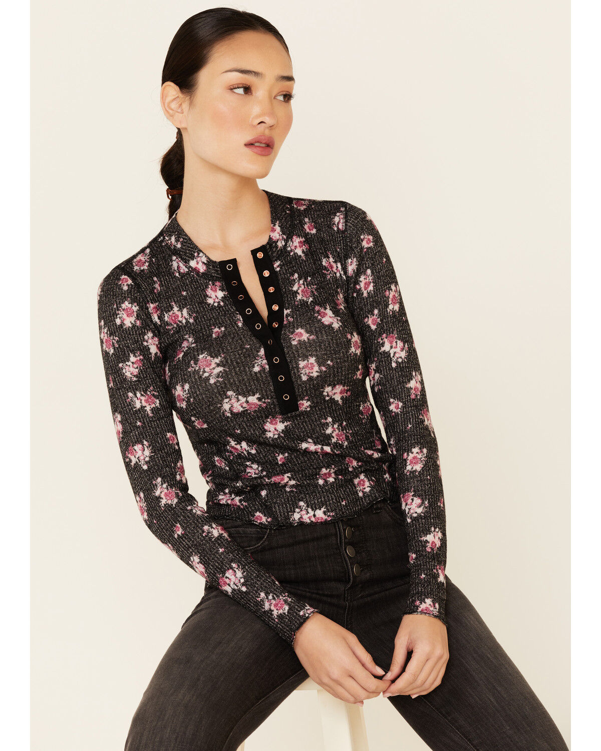 women's printed thermal tops