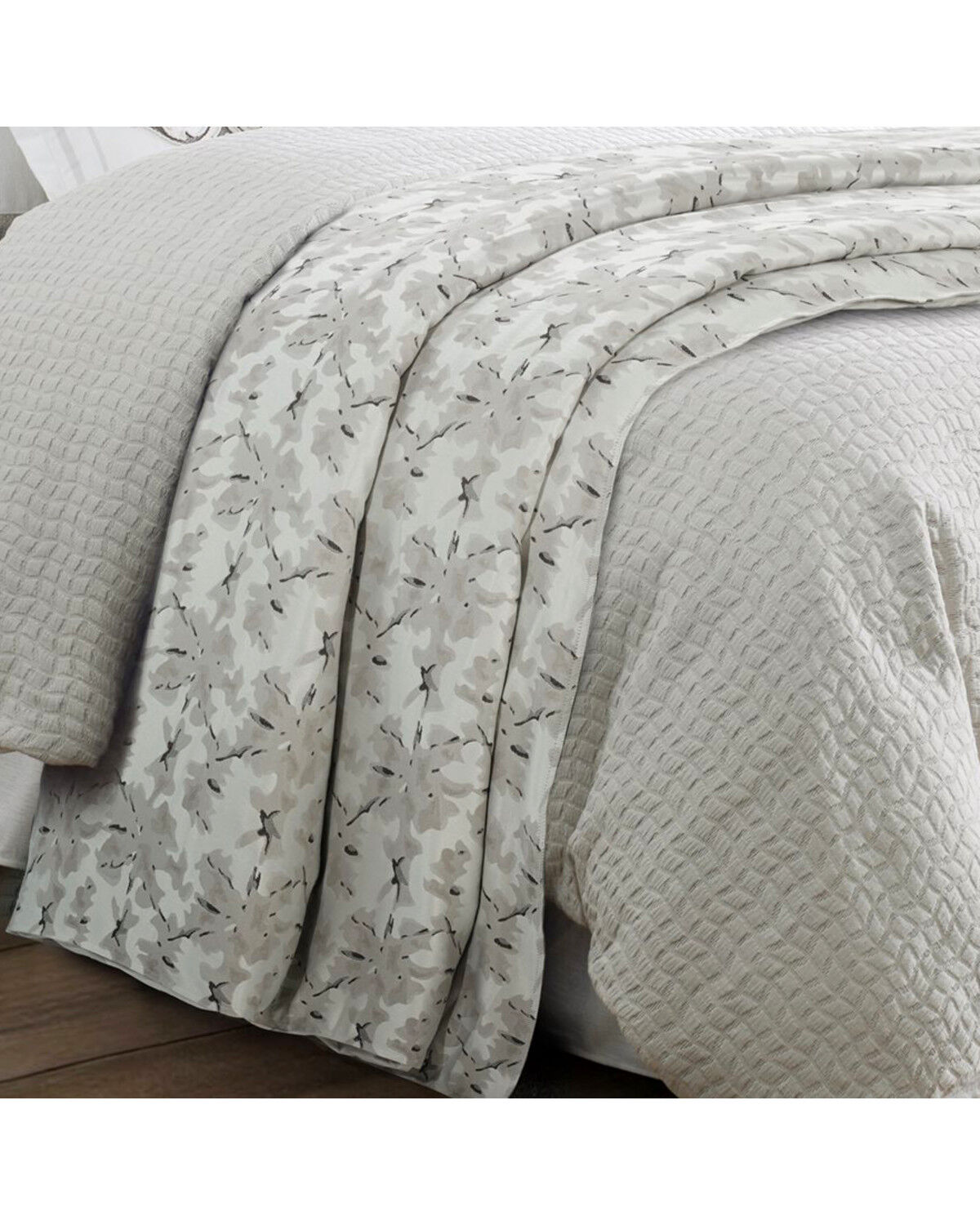 Image #1 - HiEnd Accents Wilshire Super King Duvet, Grey, hi-res