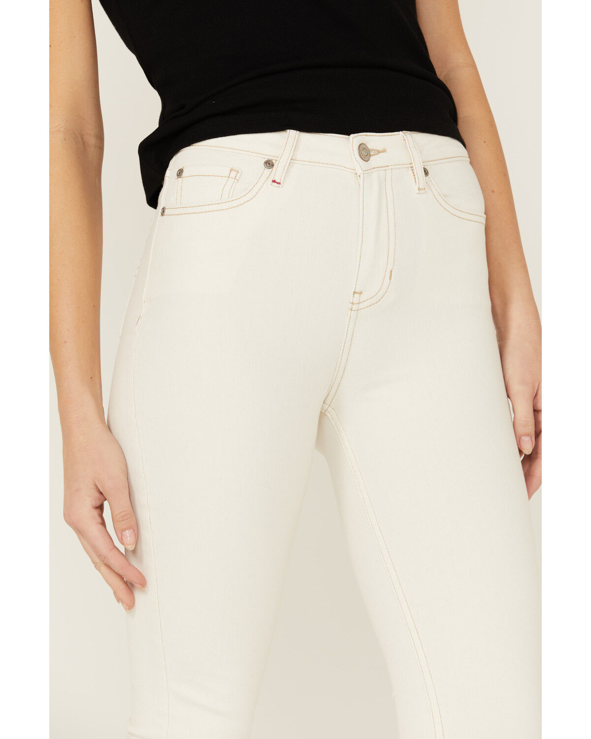 Image #2 - Idyllwind Women's Rebel Natural Wash Signature Back Pocket Mid Rise Flare Jeans, Natural, hi-res