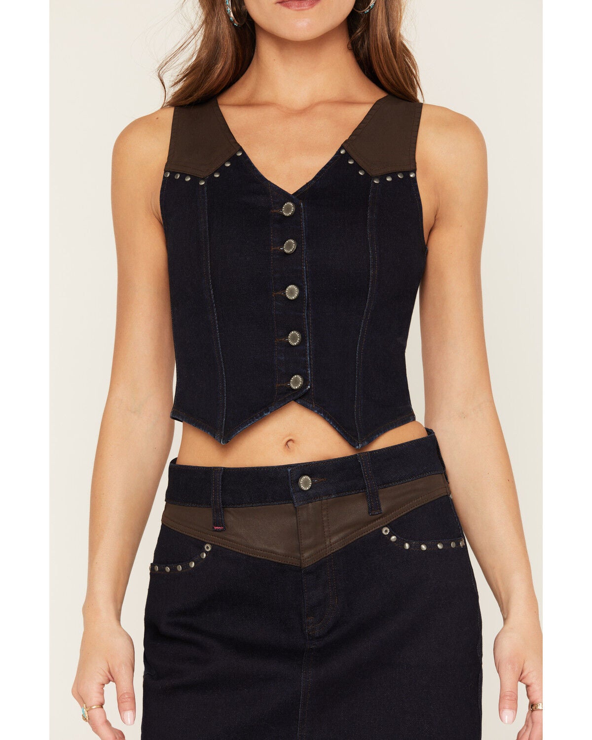 Image #3 - Idyllwind Women's Duluth Coated Yoke Sleeveless Button-Down Stretch Denim Vest, Dark Wash, hi-res