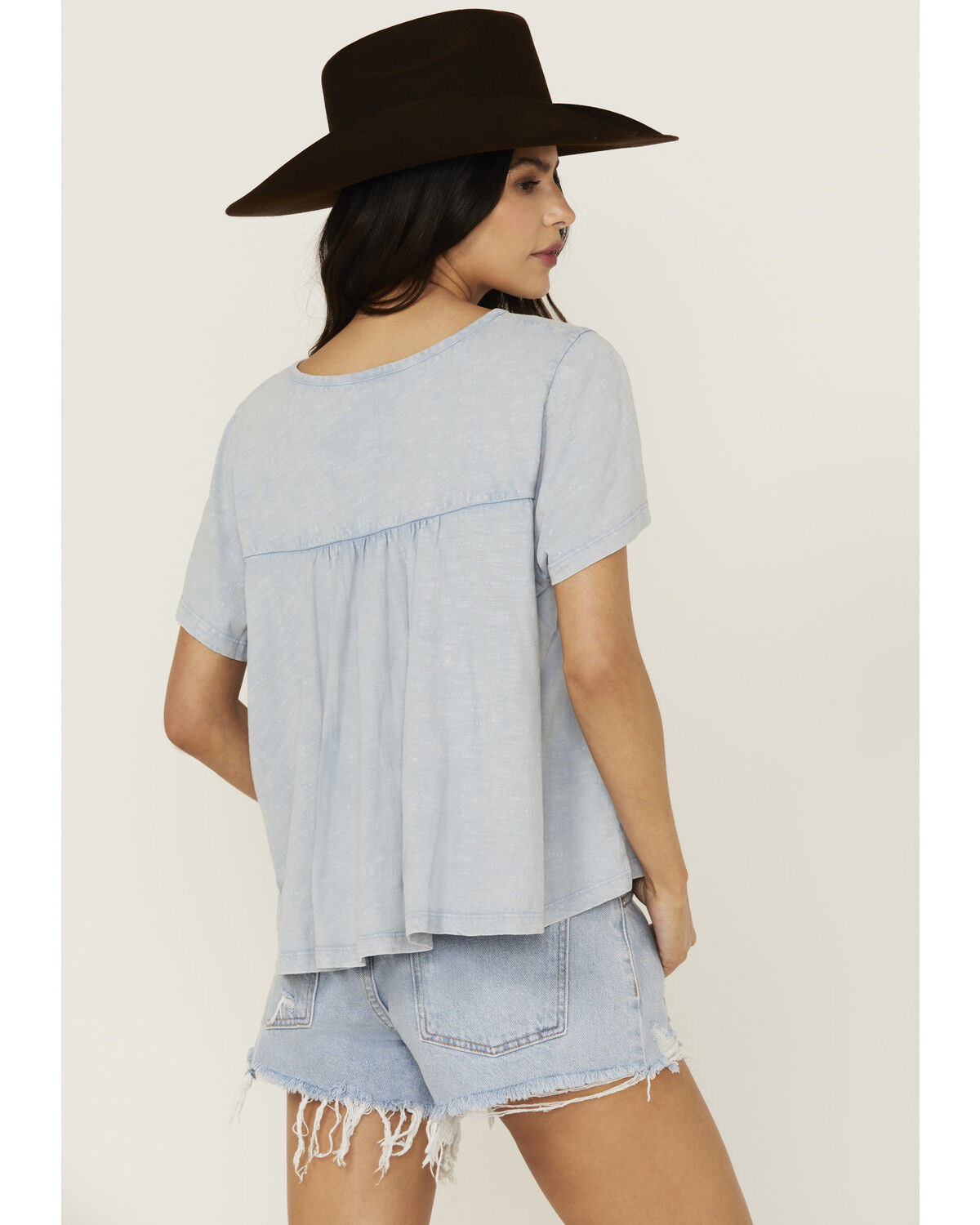 Image #4 - Cleo + Wolf Women's Bella Pintuck Detail Peasant Short Sleeve Blouse, Light Blue, hi-res