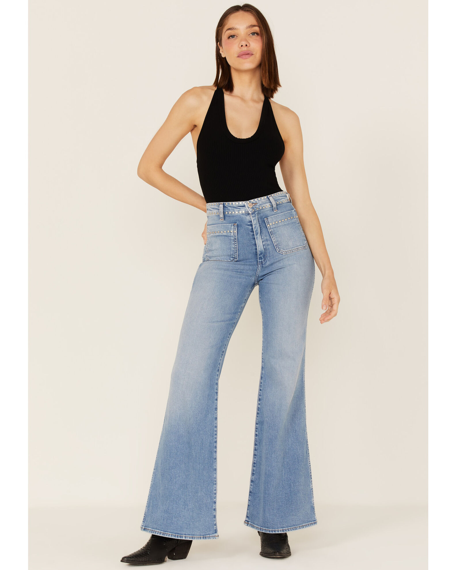 Cowgirl sales wrangler jeans