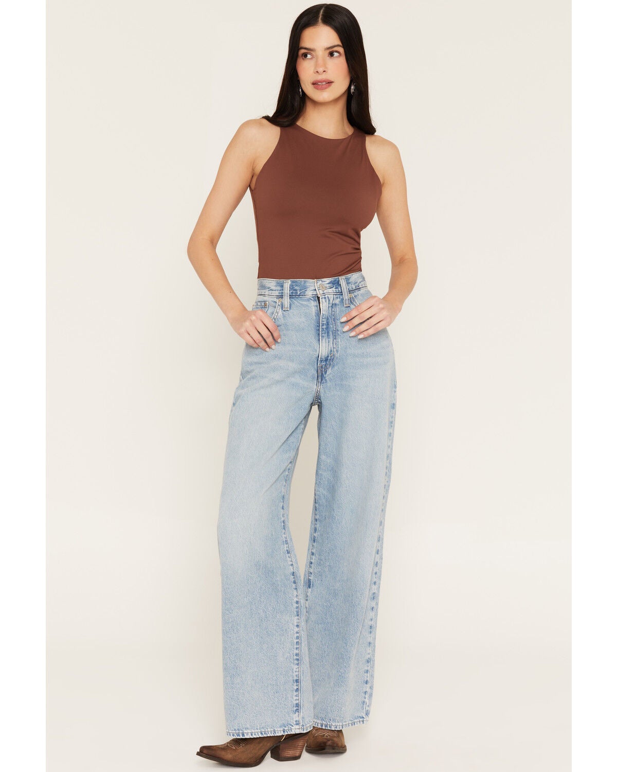 Levi's Women's Invested Indigo Light Wash Cinch Baggy Denim Jeans, Light Wash, hi-res