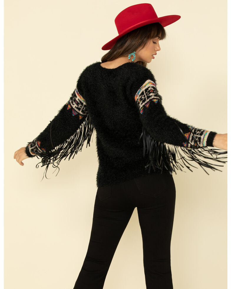 Cotton & Rye Outfitters Women’s Eyelash Aztec Fringe Sweater Country