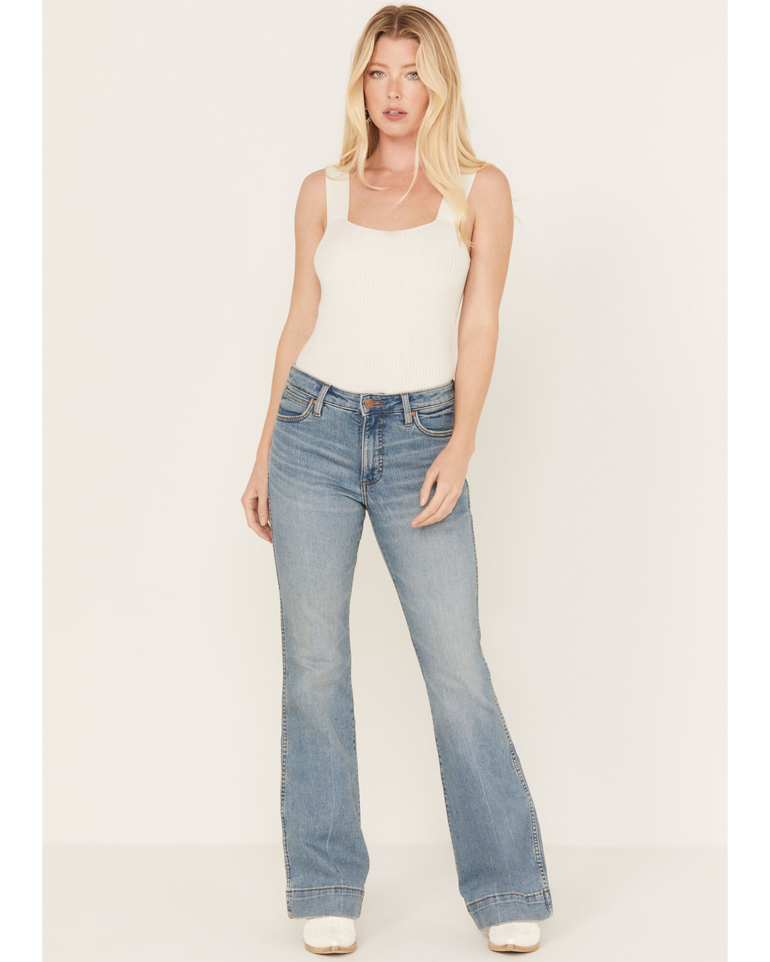 Wrangler Retro Women's Light Wash High Rise Emma Jean Trouser Jean -  Country Outfitter