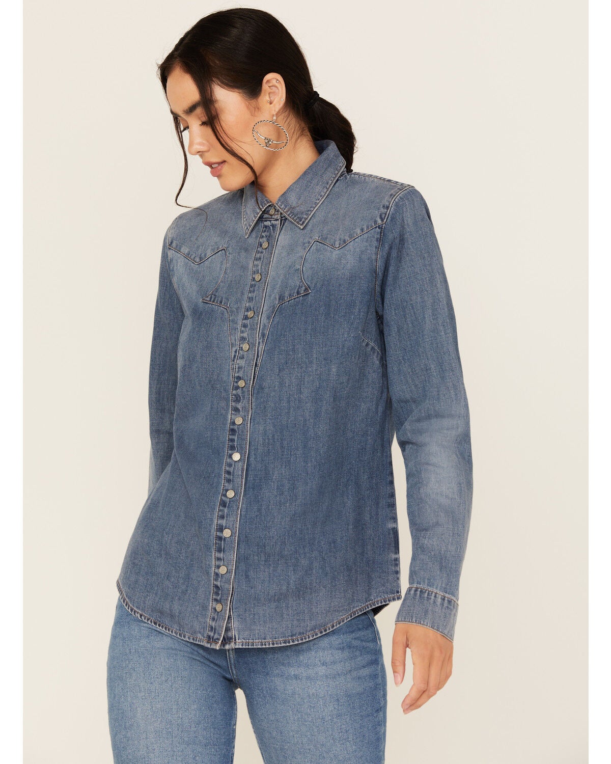 Idyllwind Women's Huckleberry Medium Wash Long Sleeve Snap Western Shirt, Medium Wash, hi-res