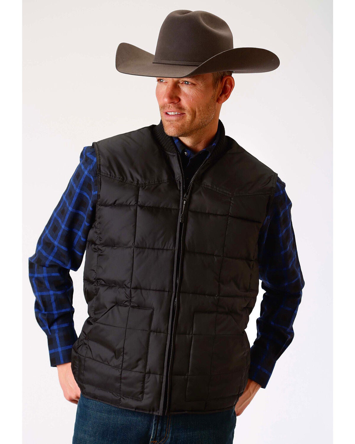 Roper Men's Rangegear Insulated Vest, Black, hi-res