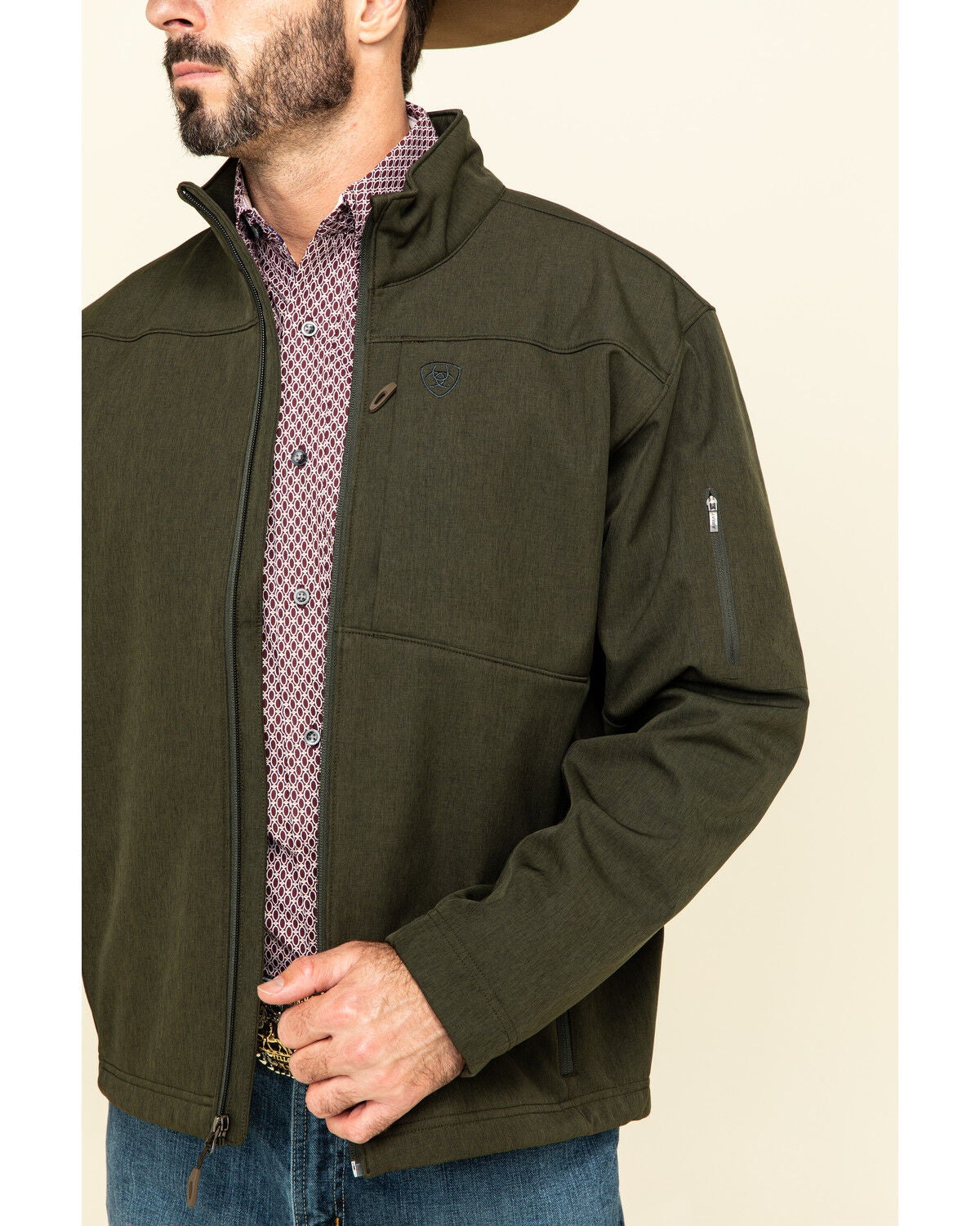 ariat vernon 2.0 softshell jacket