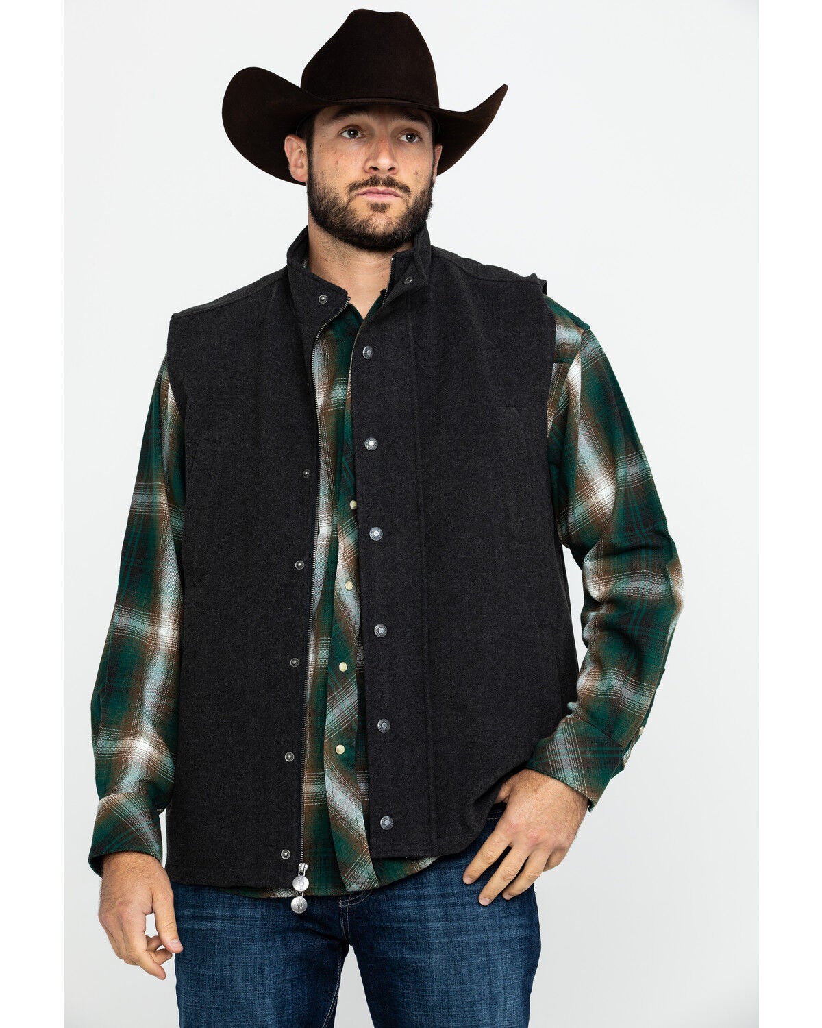 Outback Trading Co. Men's Oaks Vest, Black, hi-res