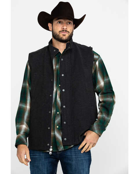 Outback Trading Co. Men's Oaks Vest , Black, hi-res