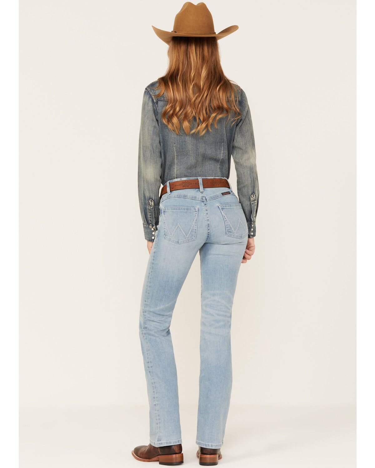 Image #3 - Wrangler Women's Light Wash Mid Rise Willow Diane Ultimate Riding Straight Jeans, Blue, hi-res