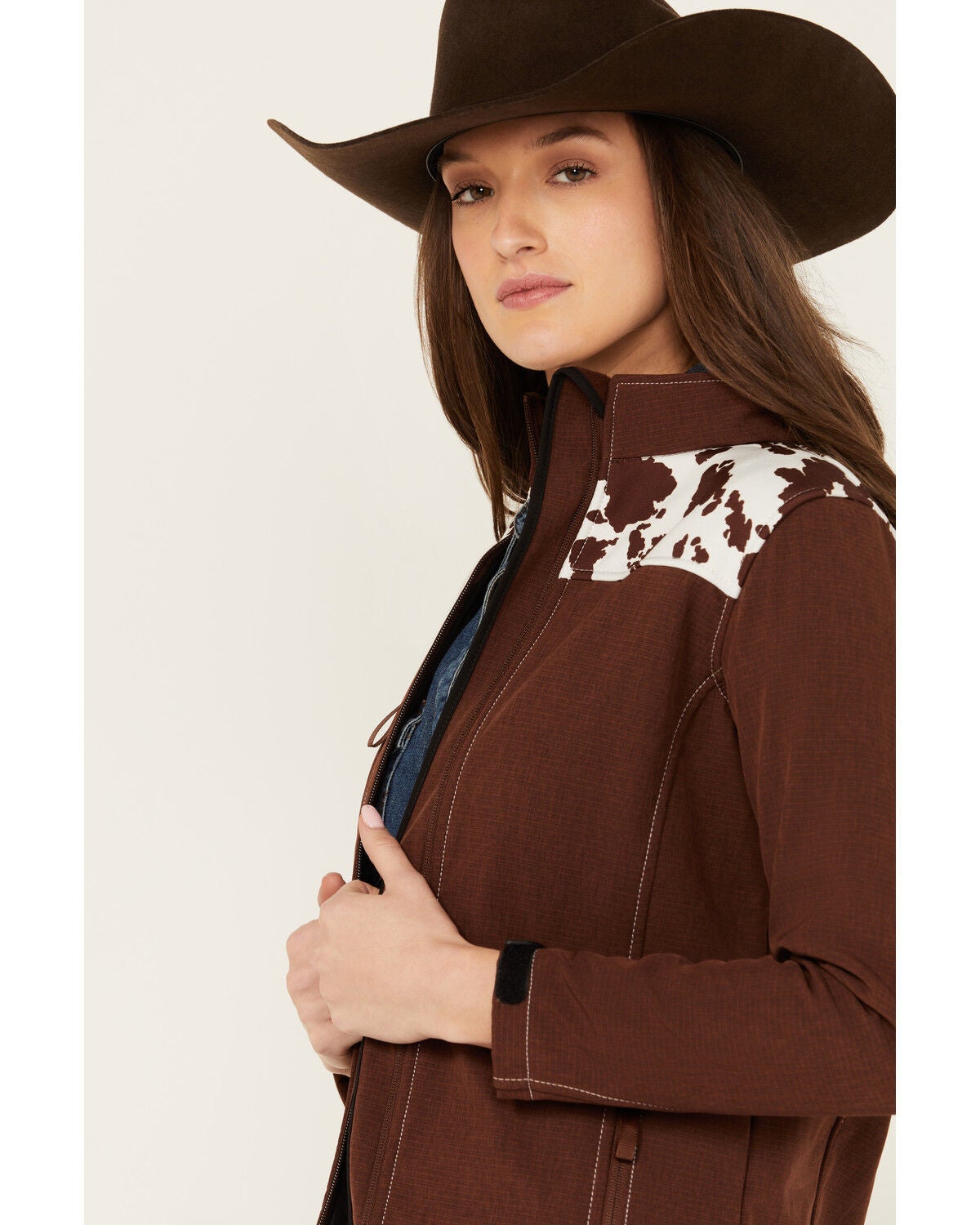 Image #2 - Cowgirl Hardware Women's Cow Print Yoke Softshell Jacket, , hi-res