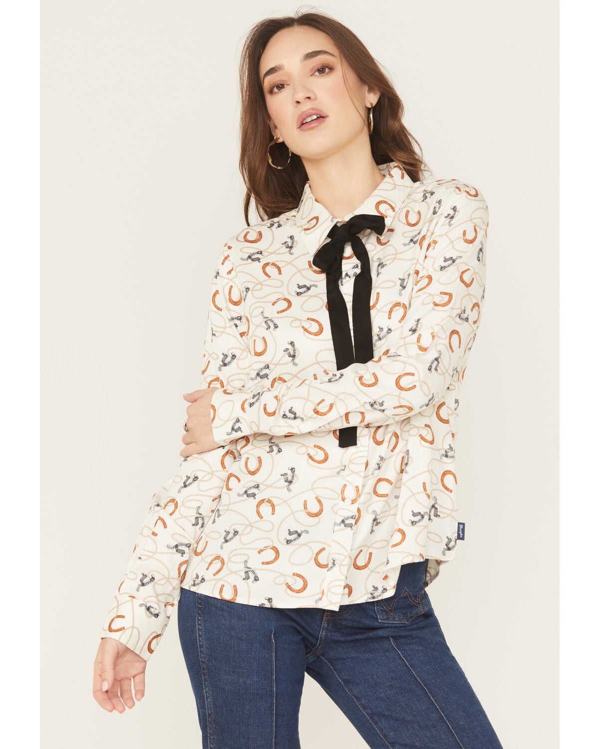 Wrangler Retro Women's Horseshoe Print Neck Tie Long Sleeve Button-Down Western Shirt, White, hi-res