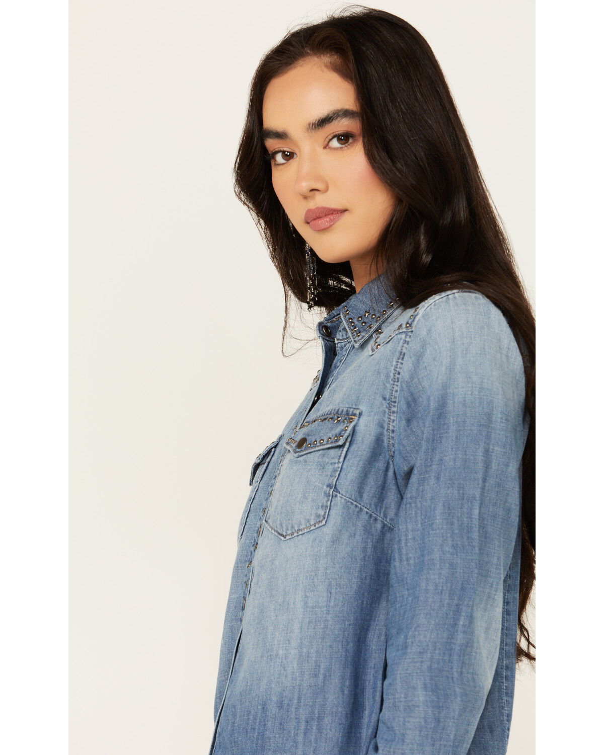 Image #2 - Idyllwind Women's Rigid Wayside Studded Chambray Long Sleeve Snap Western Shirt, Medium Wash, hi-res