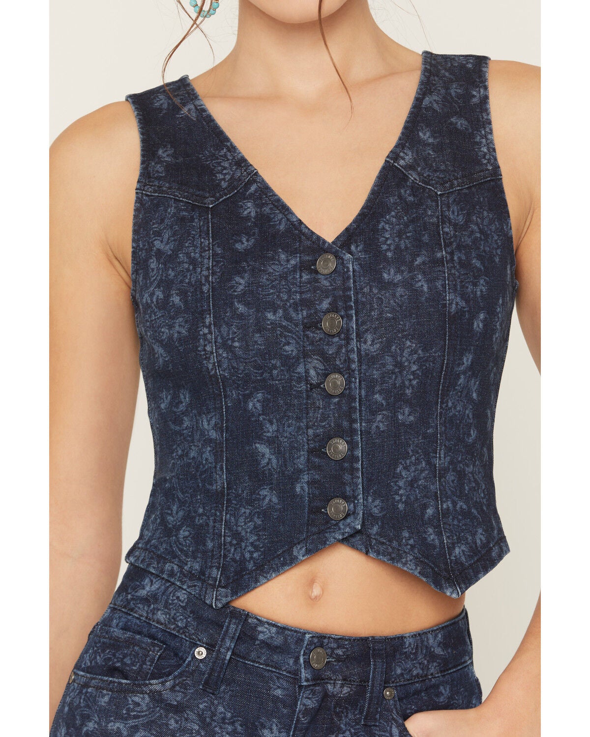 Image #4 - Shyanne Women's Lucy Floral Print Vest, Dark Wash, hi-res