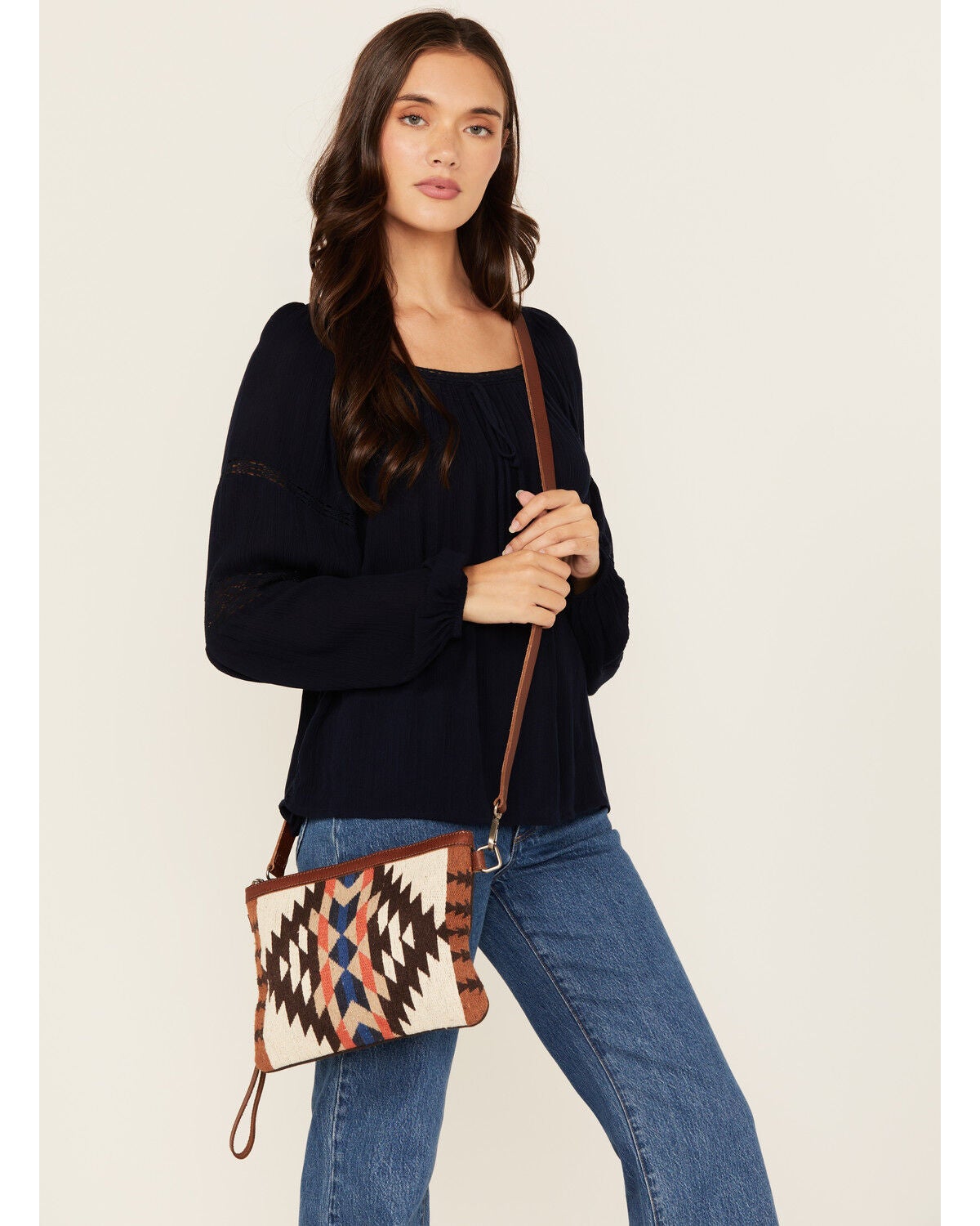 Shyanne Women's Frontier Southwestern Woven Crossbody Bag, Brown, hi-res