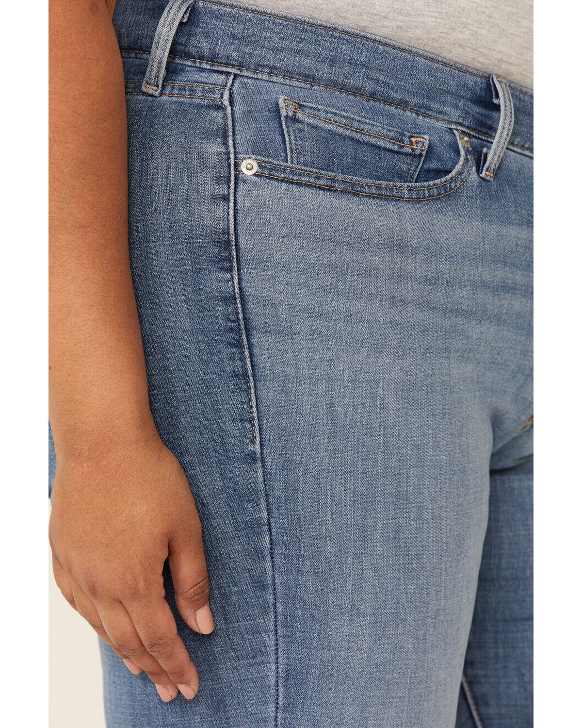 Image #3 - Levi's Women's Late Afternoon Medium Wash Classic Straight Jeans- Plus, Blue, hi-res