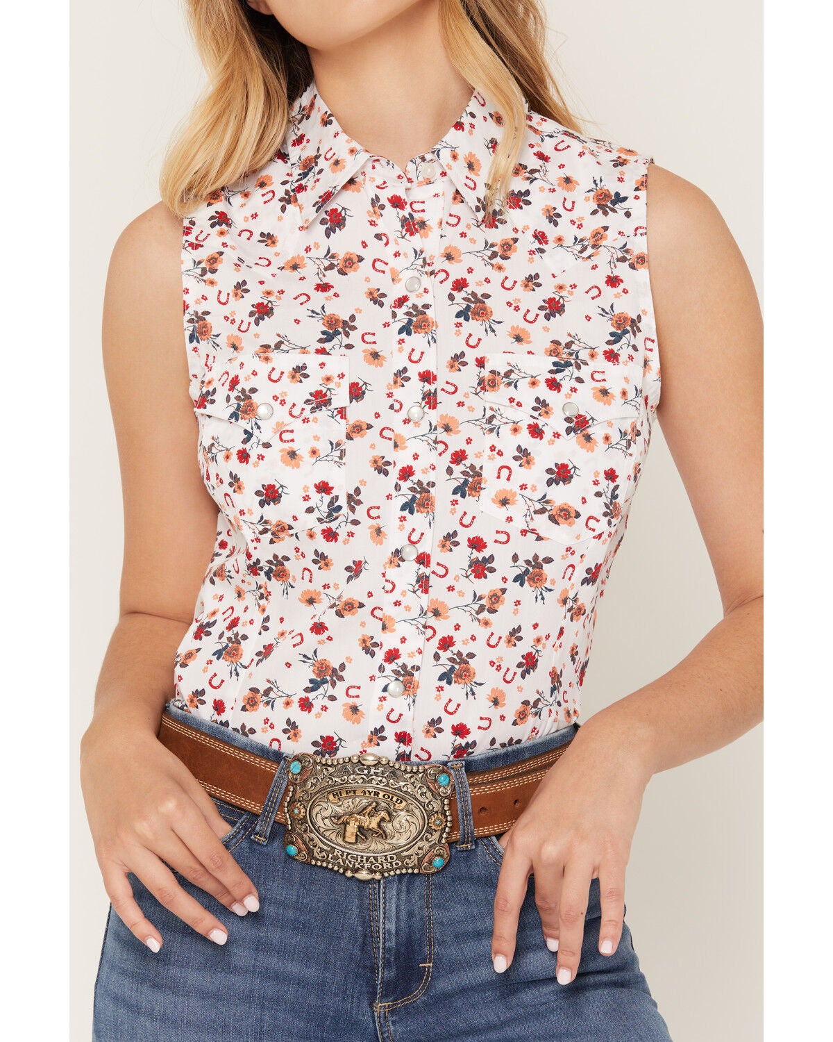Image #3 - Wrangler Retro Women's Boot Barn Exclusive Horseshoe Floral Print Sleeveless Pearl Snap Western Shirt, White, hi-res