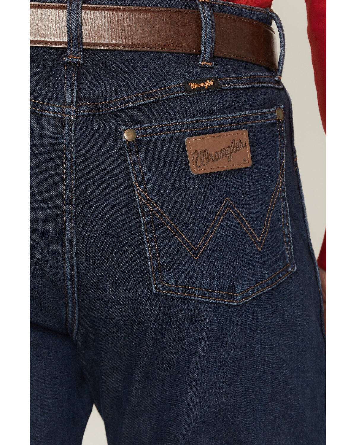 Image #4 - Wrangler Men's 14MWZ Cowboy Cut&reg; Dark Wash Flannel Lined Straight Stretch Denim Jeans, Dark Wash, hi-res