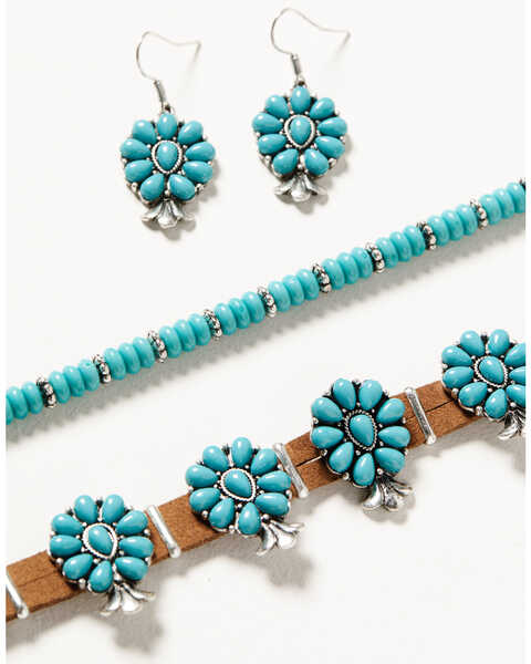 Image #2 - Shyanne Women's Desert Charm Turquoise Choker Necklace & Earring Set - 3-Piece, Silver, hi-res