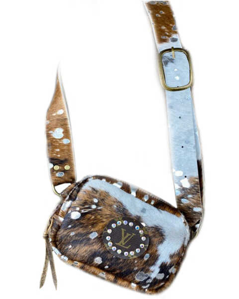 Keep It Gypsy Trifold Distressed Leopard Cowhide Wallet Wristlet Cream Strap
