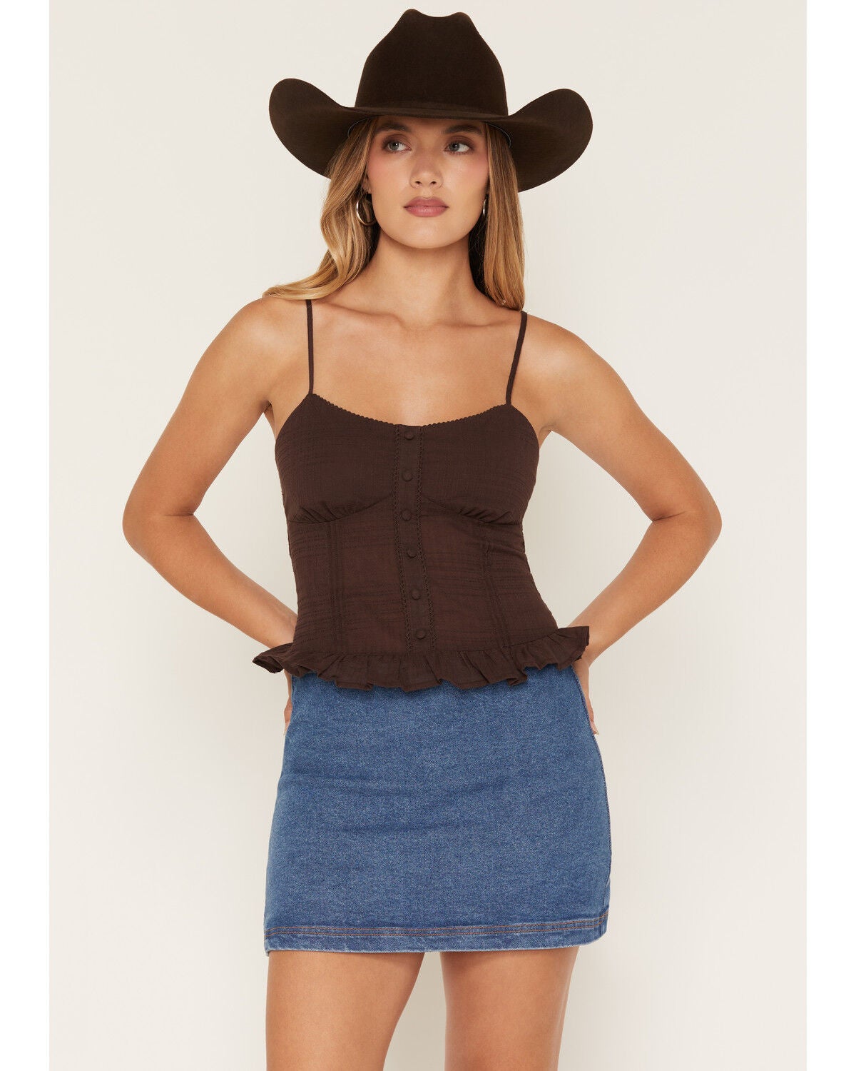 Cleo + Wolf Women's Sleeveless Button-Front Ruffle Hem Cami, Brown, hi-res