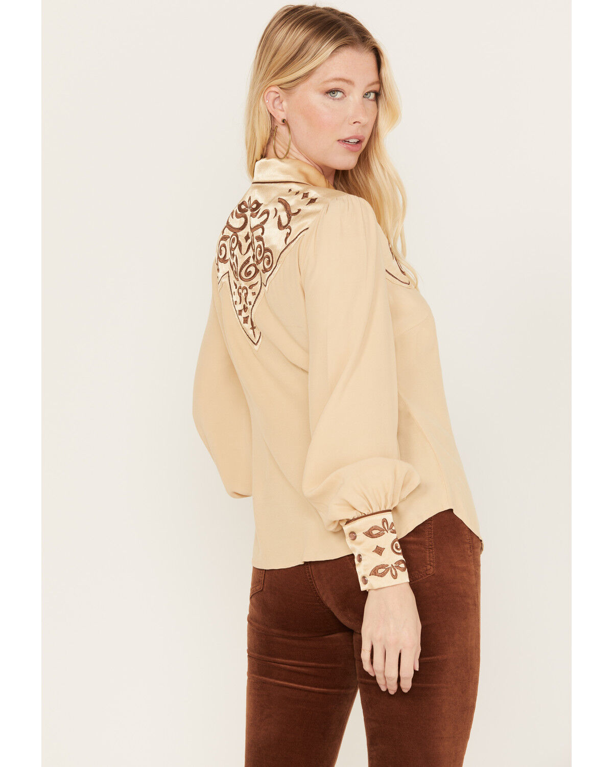 Image #4 - Shyanne Women's Long Sleeve Embroidered Western Snap Shirt, Taupe, hi-res